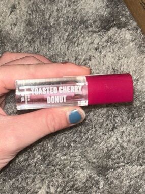 Bath and Body Works Toasted Cherry Donut Lipgloss